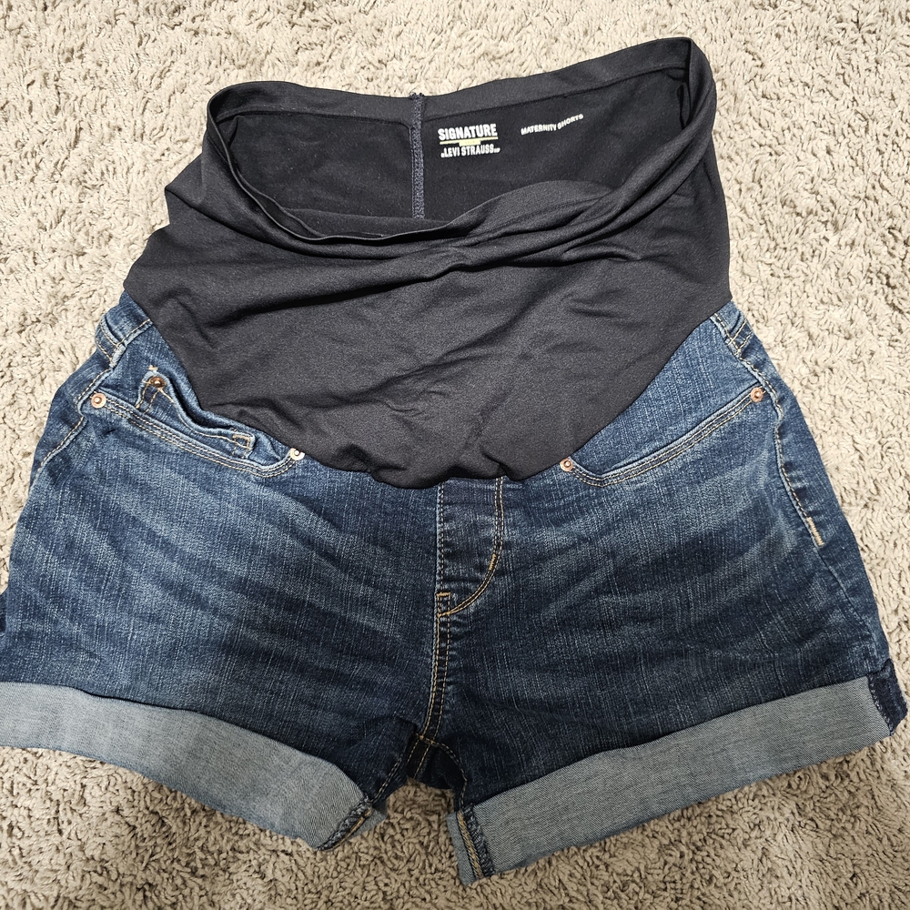 Signature by Levi Strauss Women's Blue Denim Shorts